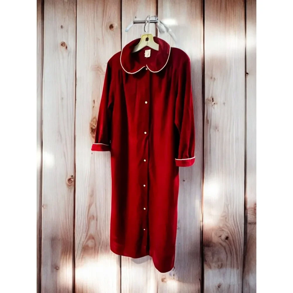Vintage Red Long Nightgown With White Piping & Peter Pan Collar - Picture 8 of 8